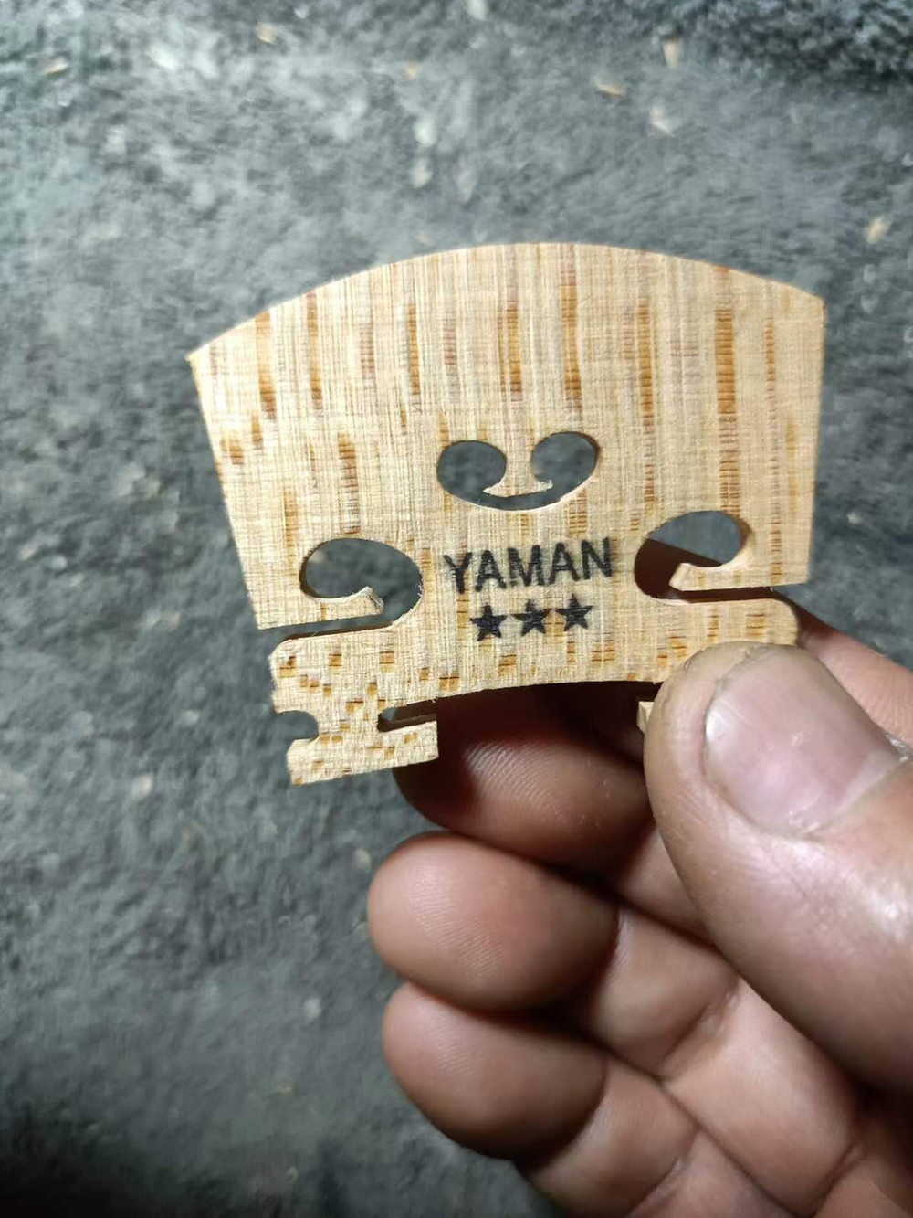 小提琴YAMAN欧枫琴码四分之四！削好打磨好！