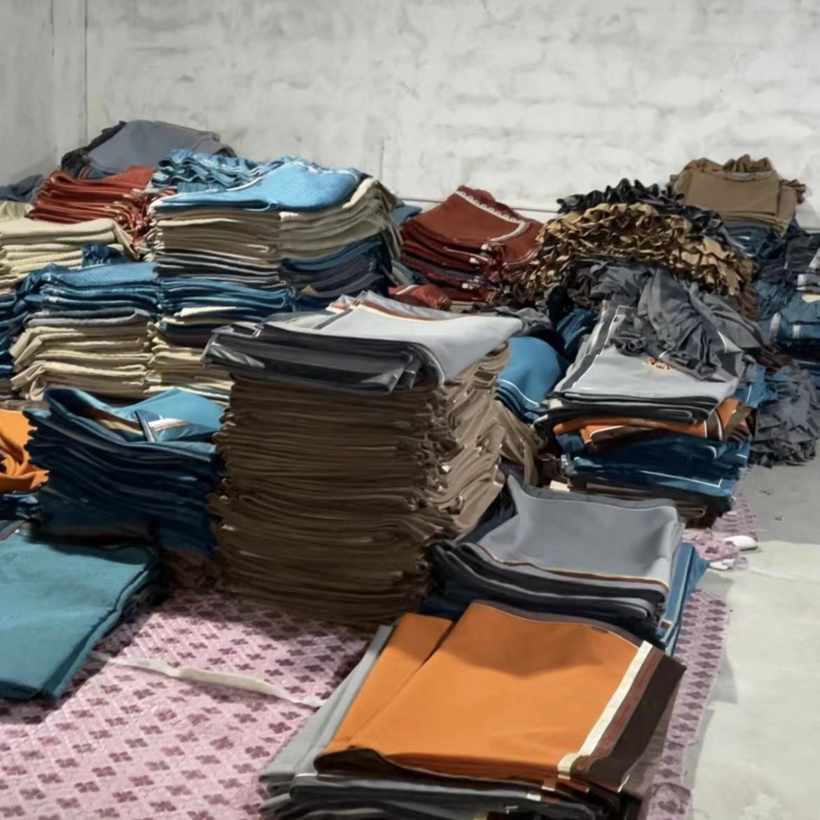 孤品沙发垫   轻奢孤品捡漏  蓝色双面磨毛拼接奶绒