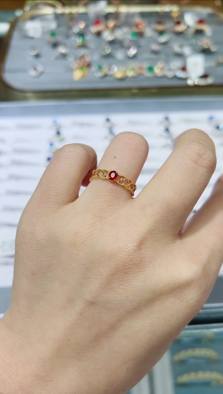 【闪购商品】红宝石戒指18K金镶嵌·