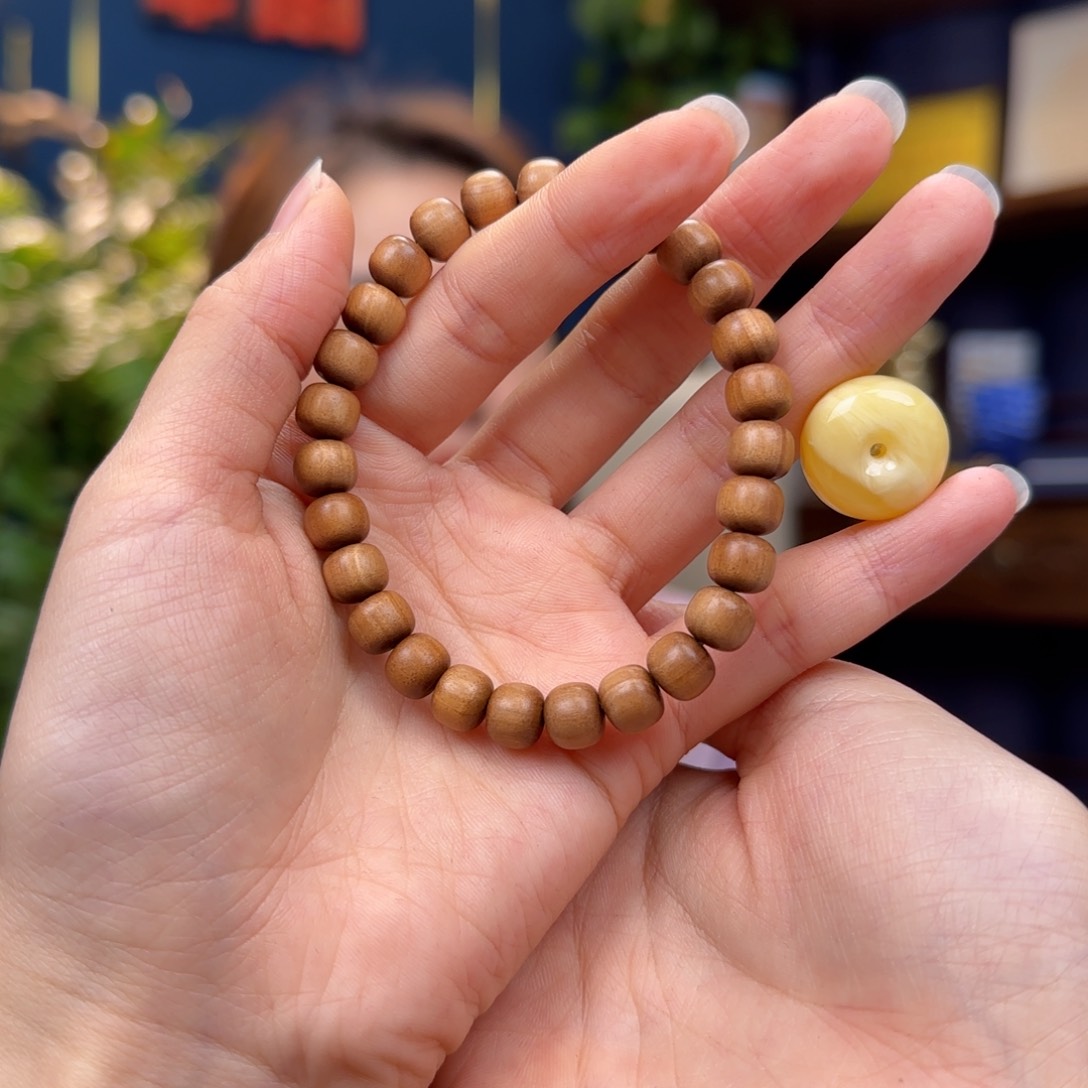 蜜蜡珠宝奇石未镶嵌小***朱