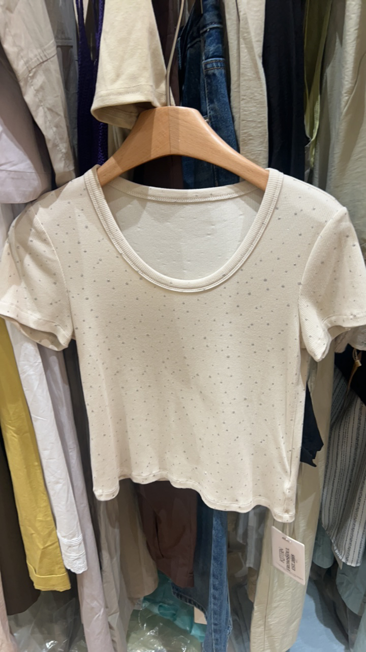 女款韩系百搭t恤