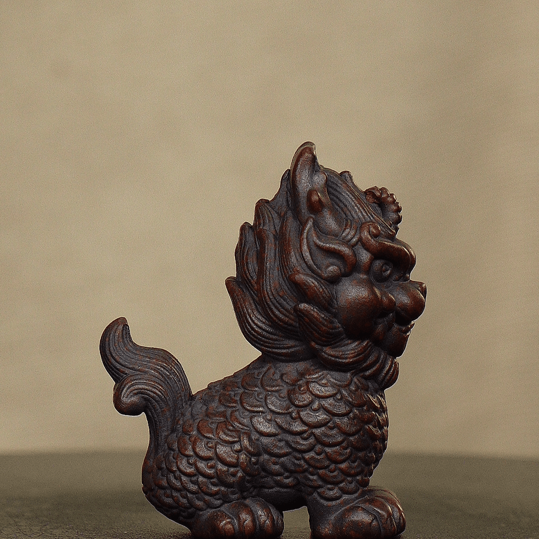 宜兴紫砂 紫小 麒麟