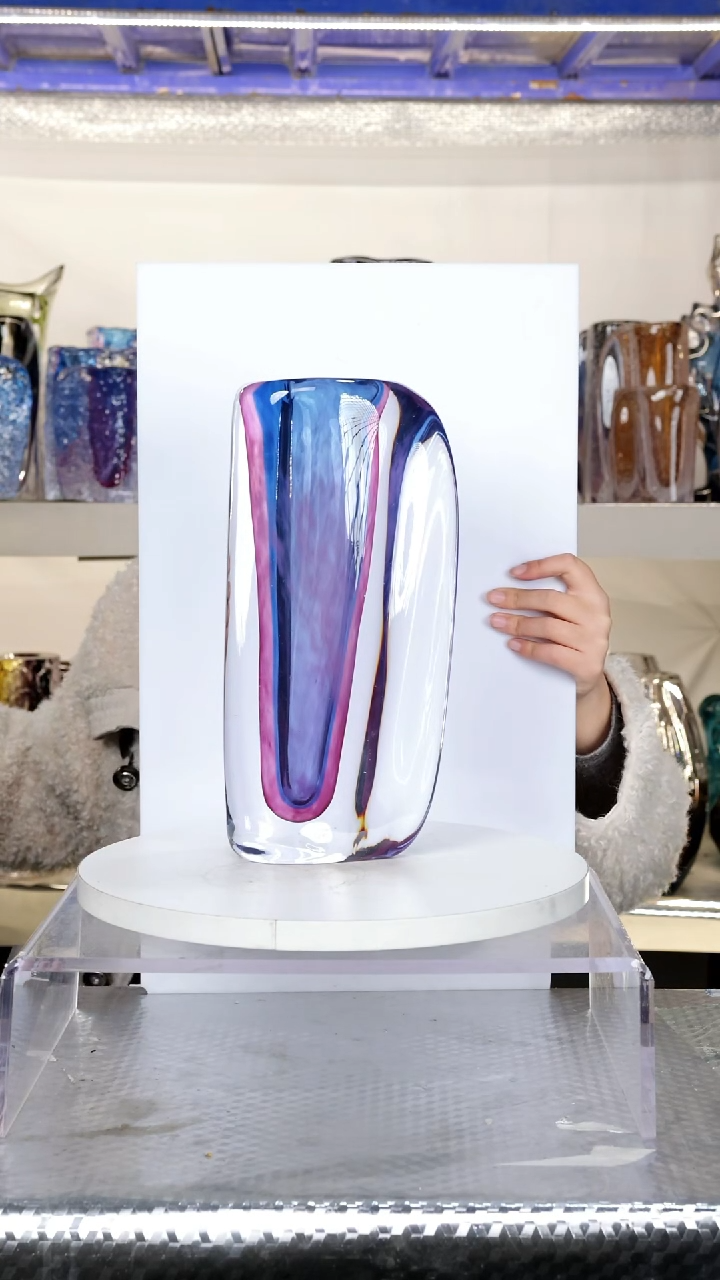 【闪购商品】【幻彩】高28.5精品琉璃正常手工痕迹