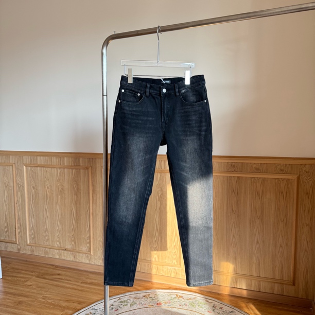 OIIORIRI 24秋冬胶囊款加绒小脚做旧水洗牛仔裤n036