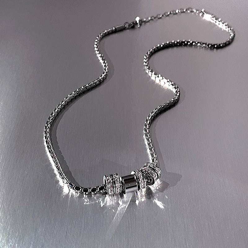 钛钢吊坠 中性冷淡风圆环吊坠项链女轻奢小众设计时尚潮流高级ins