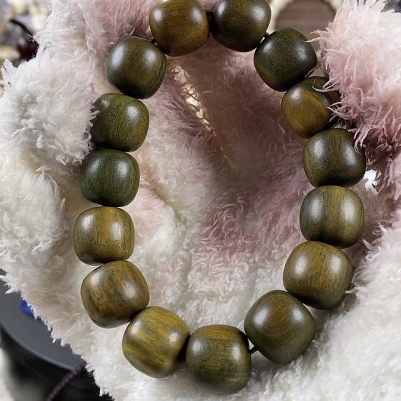 【闪购商品】绿檀手串/手链