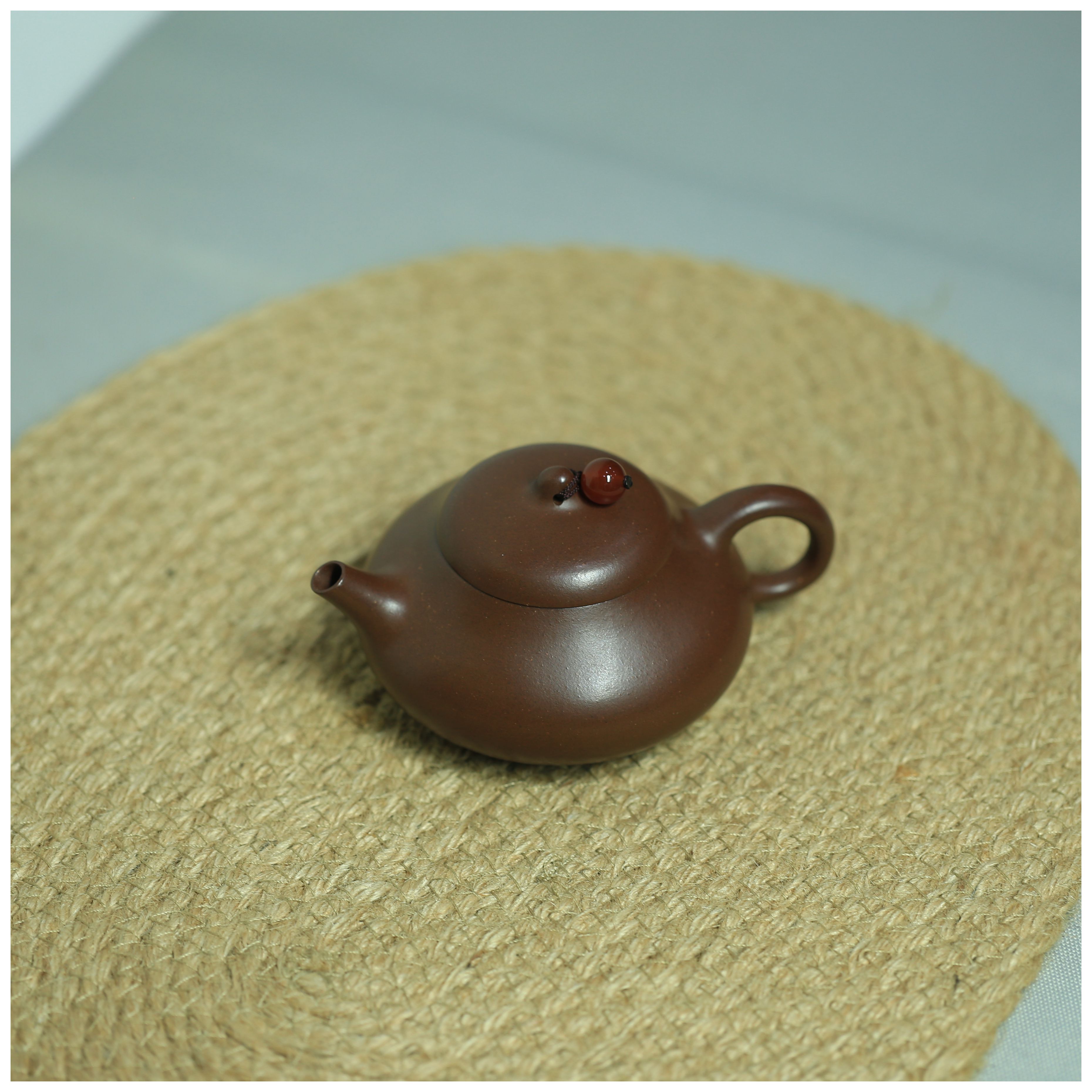 宜兴紫砂原矿老紫泥精工半手160cc水平壶全手工小容量莲子壶乳瓢