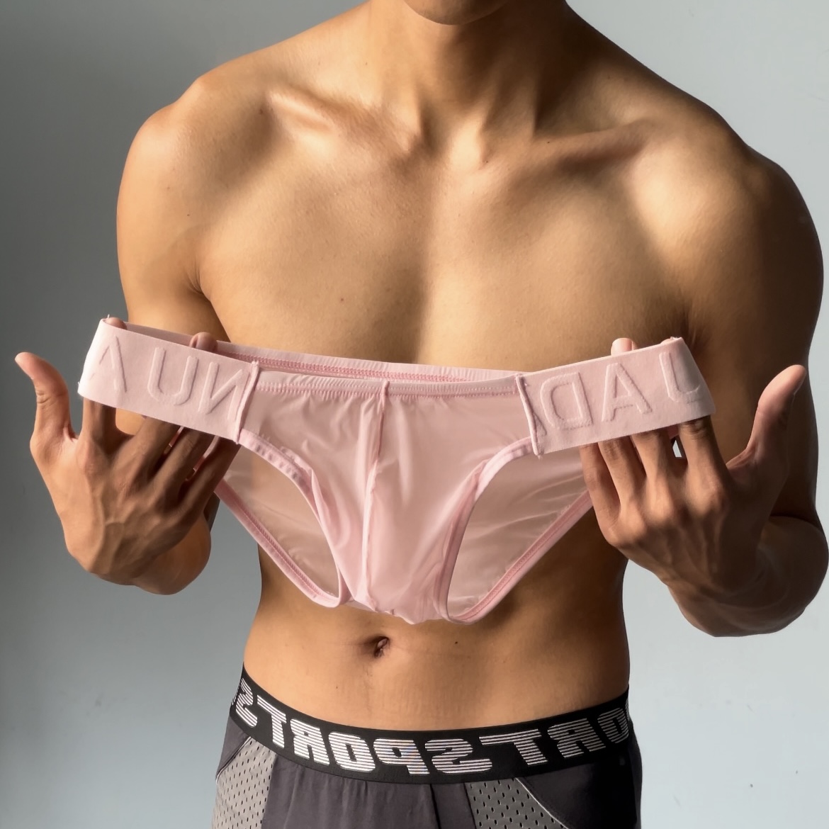 超薄裸感立体宽腰带男生三角短裤