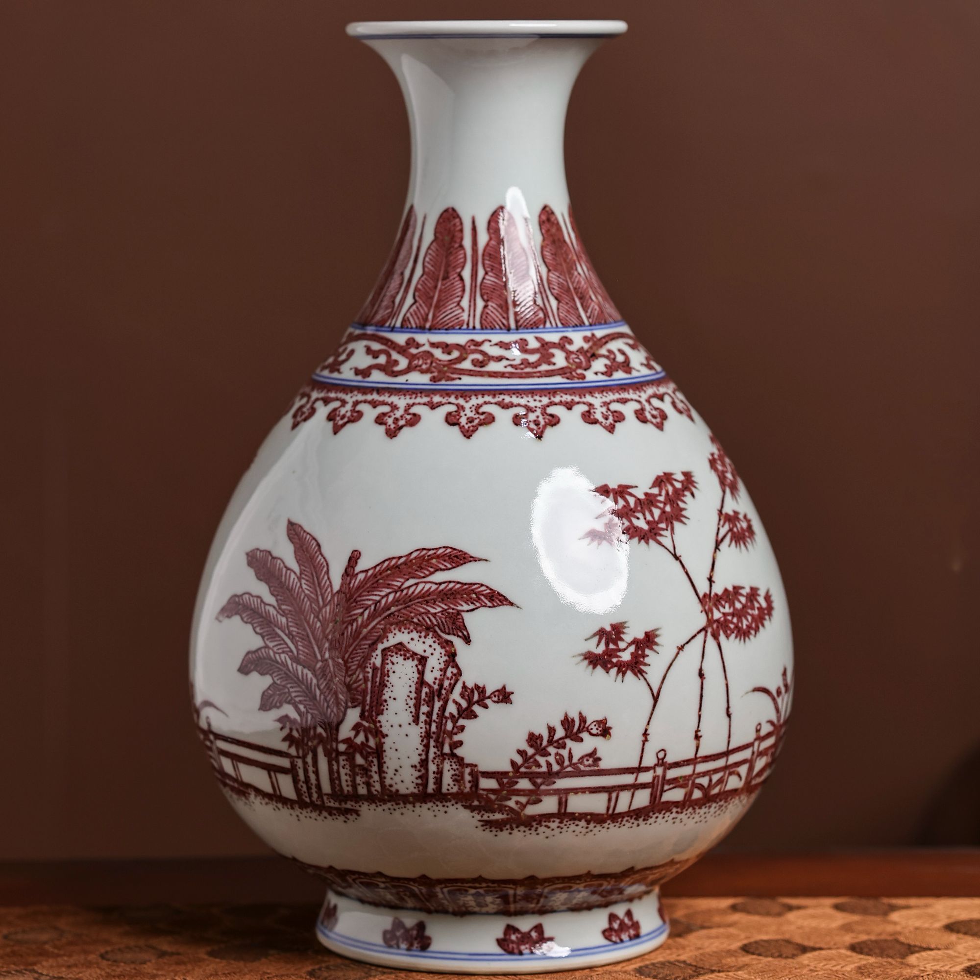 釉里红洞石芭蕉图玉壶春瓶 景德镇釉里红花瓶全手工手绘花瓶