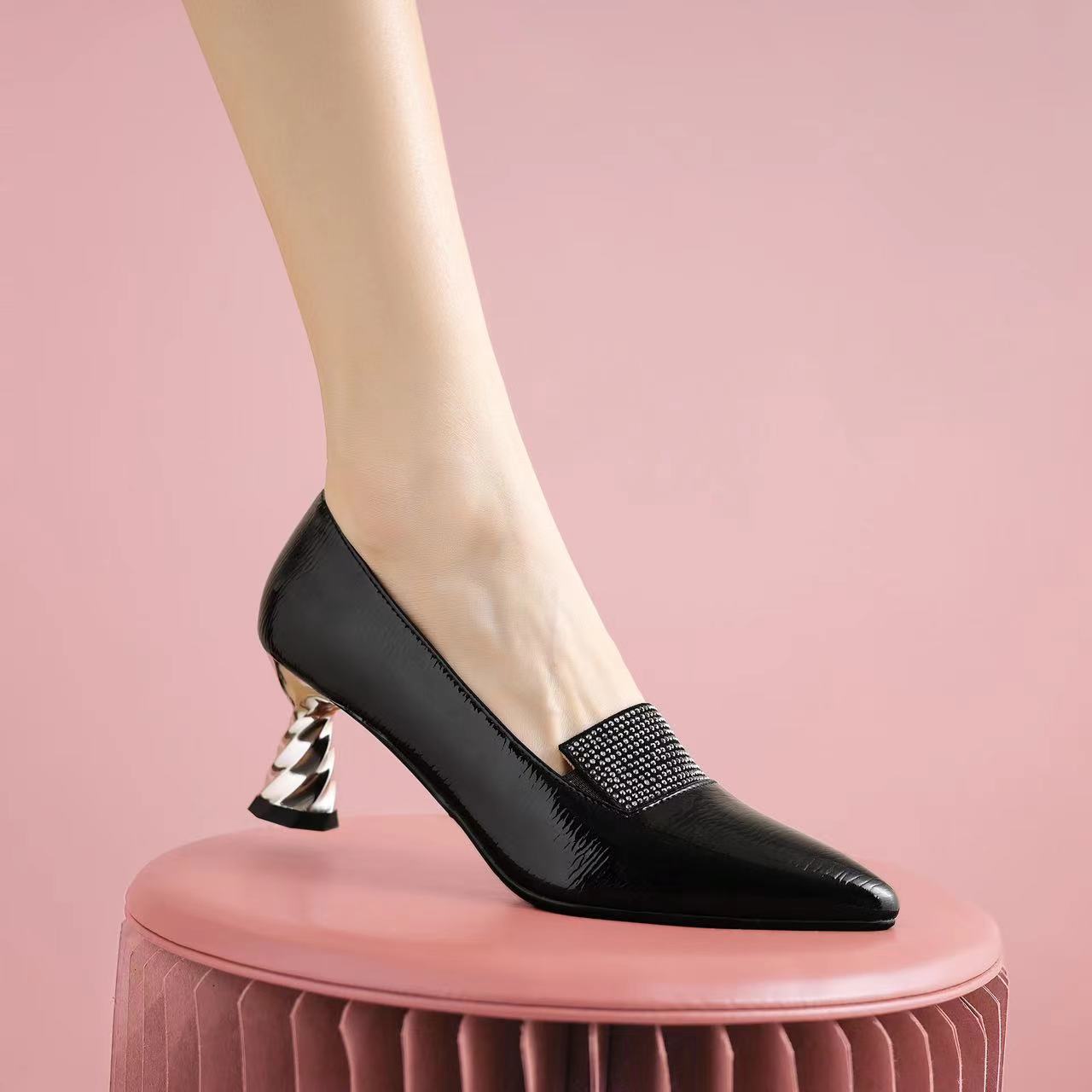 春季百搭新款欧美巨显白单鞋时尚单鞋不累脚女鞋气质舒适   x11-1