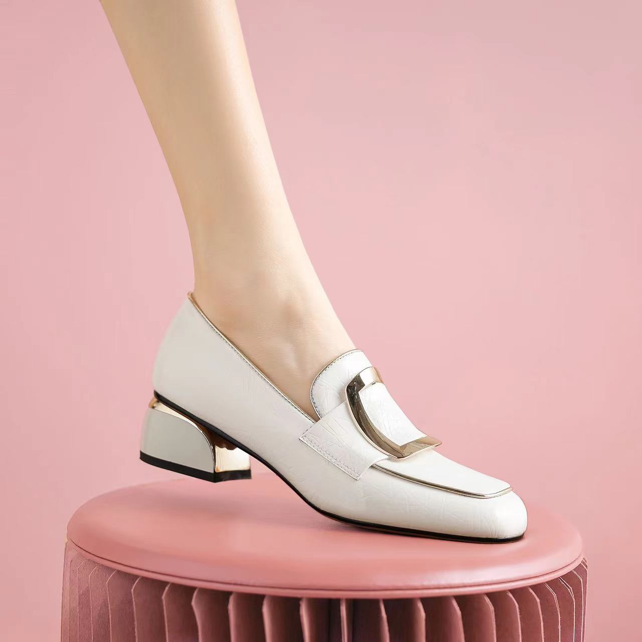 百搭款法式单鞋女浅口温柔风米白色软皮柔软舒适百搭尖头x9-01