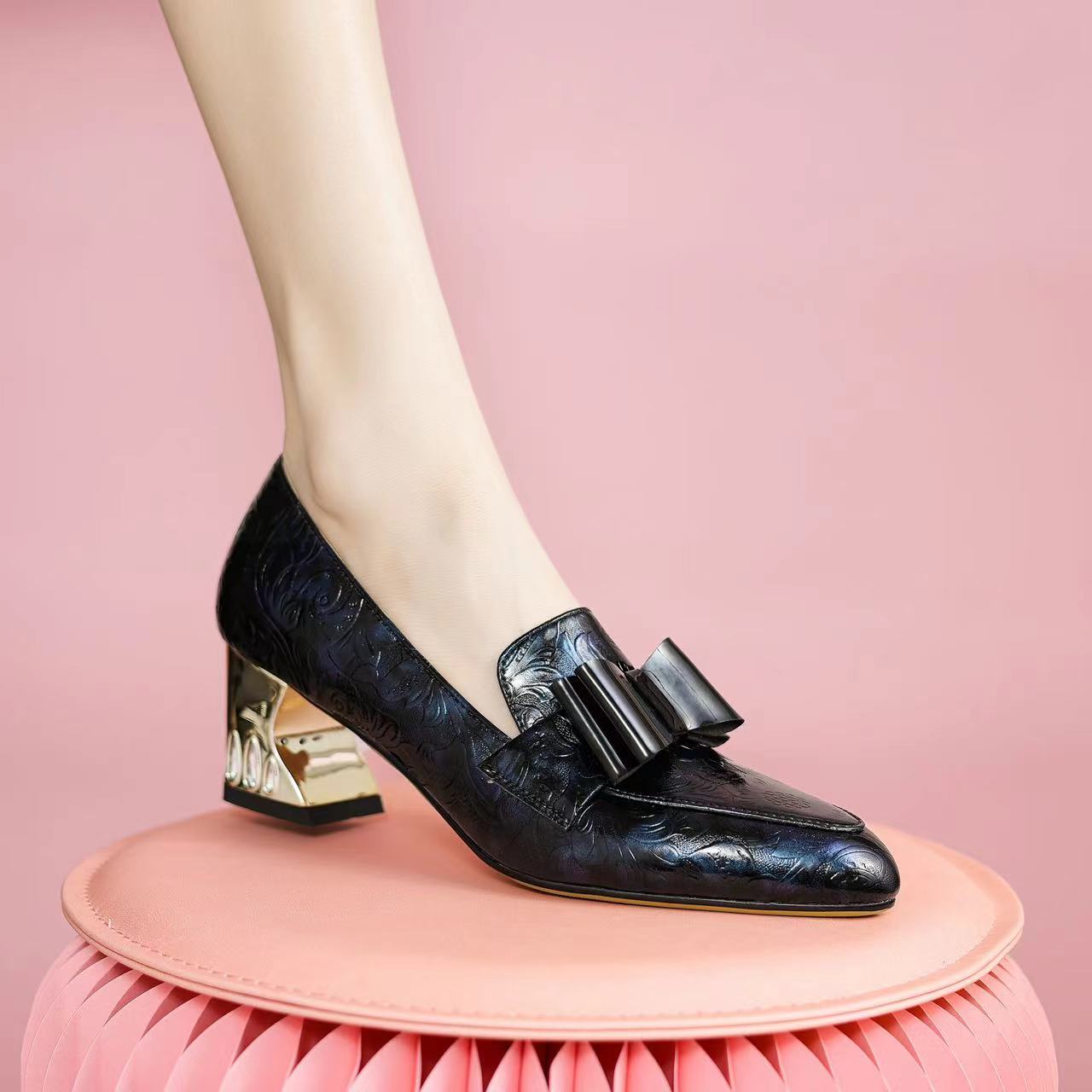 2024年时尚百搭气质粗跟蓝黑色时尚女士真皮尖头漆皮跟鞋 x22-b79