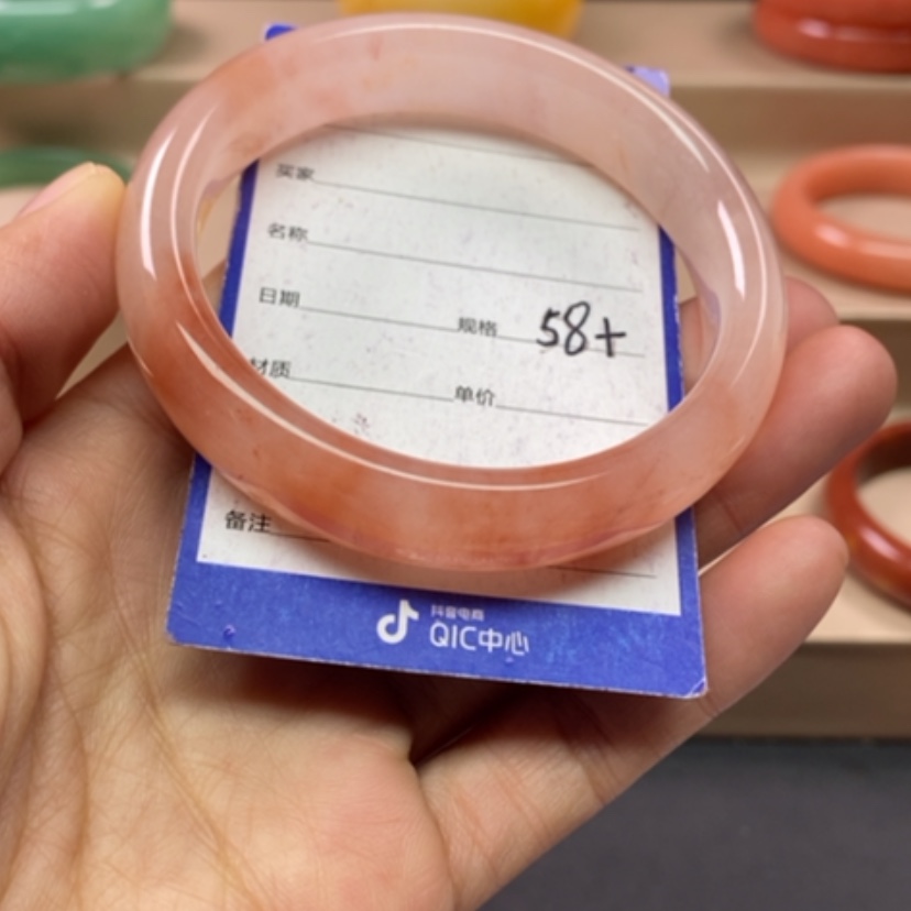 【闪购商品】石英质玉手镯未镶嵌