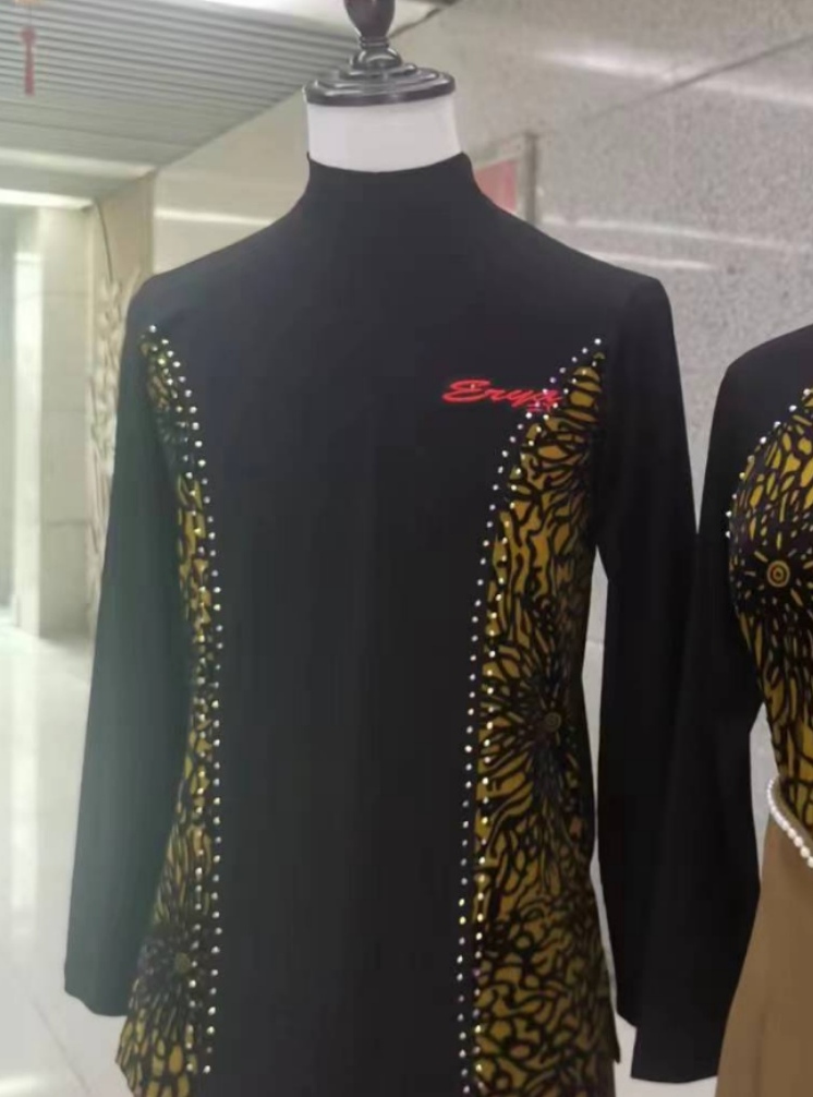 PCFSE黄色印花带钻上衣