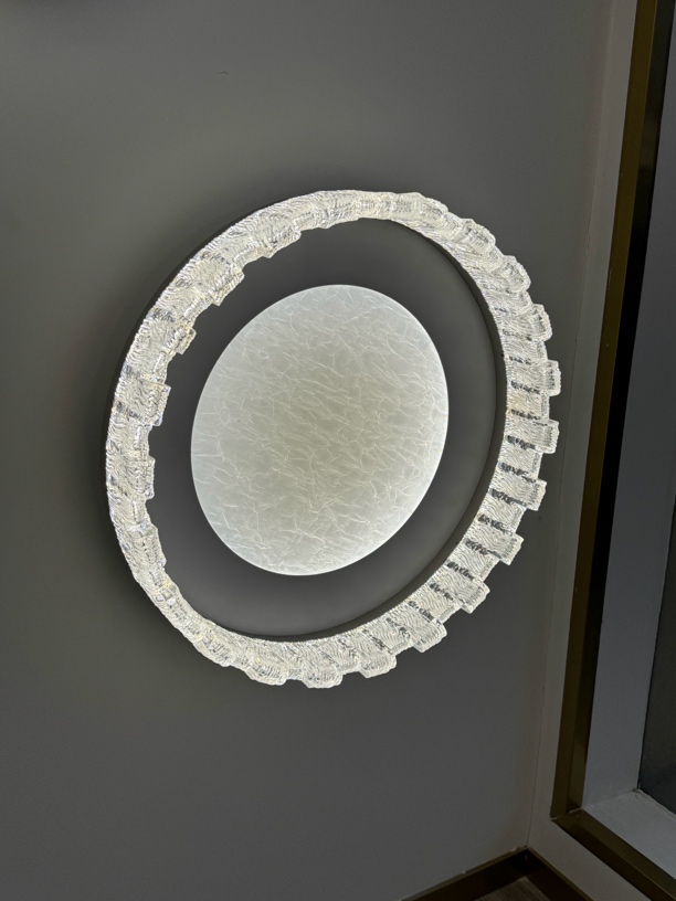 新款轻奢一帘幽梦简约吸顶卧室灯语音个性圆形房间