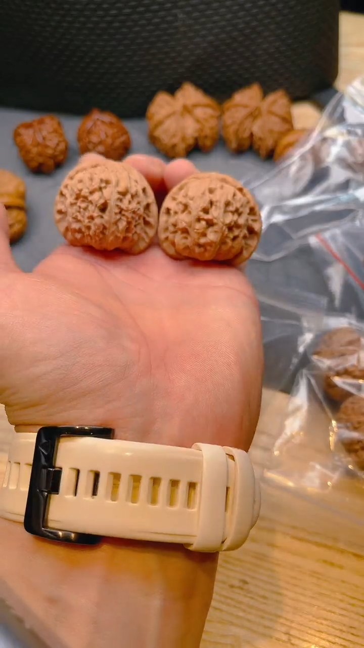 【闪购商品】桃核吊坠014