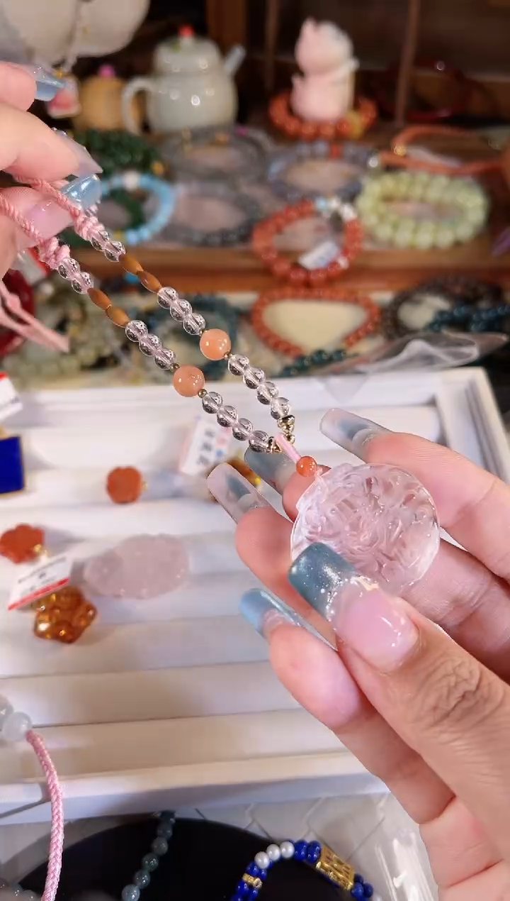 【闪购商品】水晶项链未镶嵌多样性发货其一