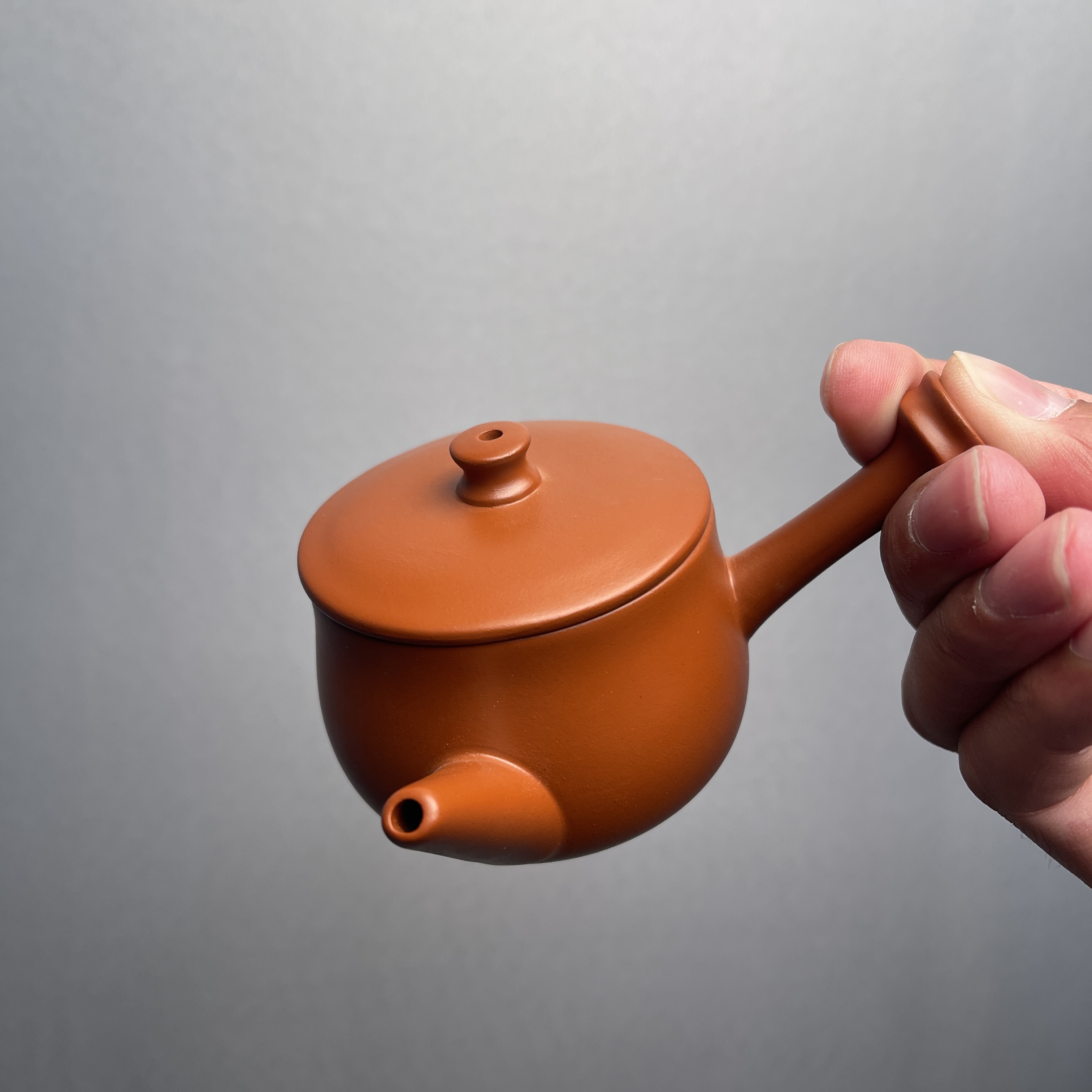 120毫升潮州原矿朱泥全手工手拉壶大地侧把壶（老安顺）