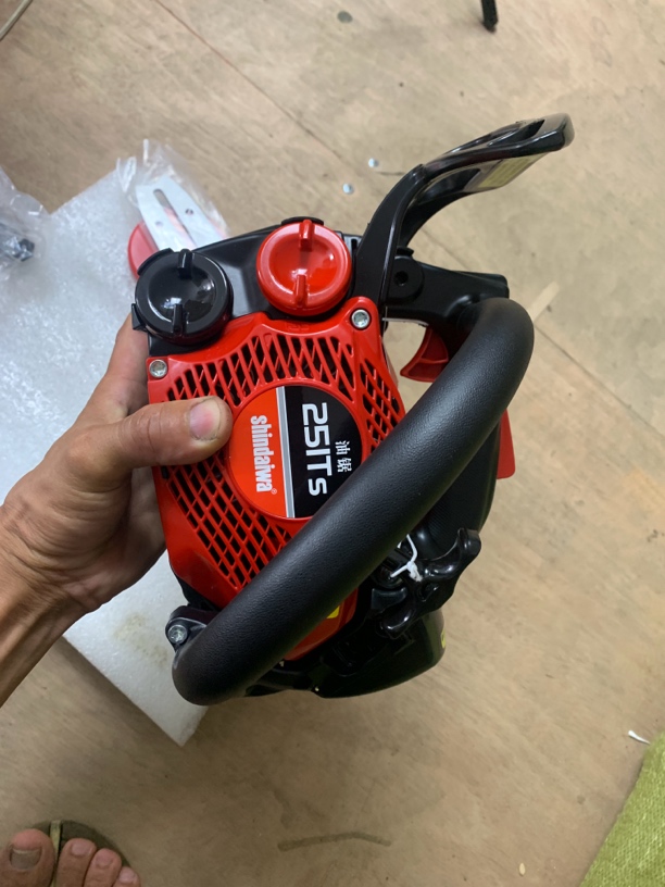 日本进口新大华shindaiwa251Ts单手油锯，12寸油锯