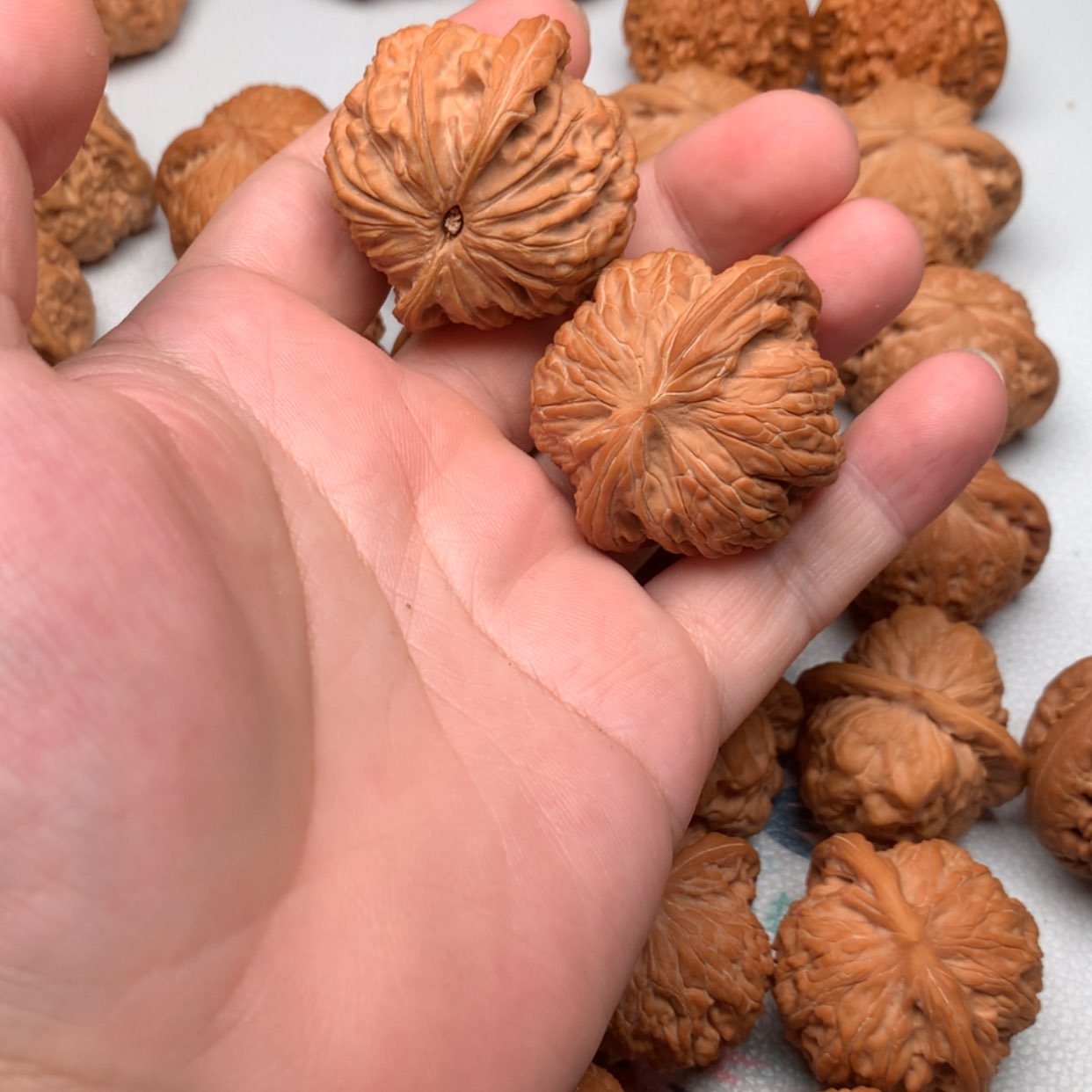 【闪购商品】文玩核桃吊坠成*
