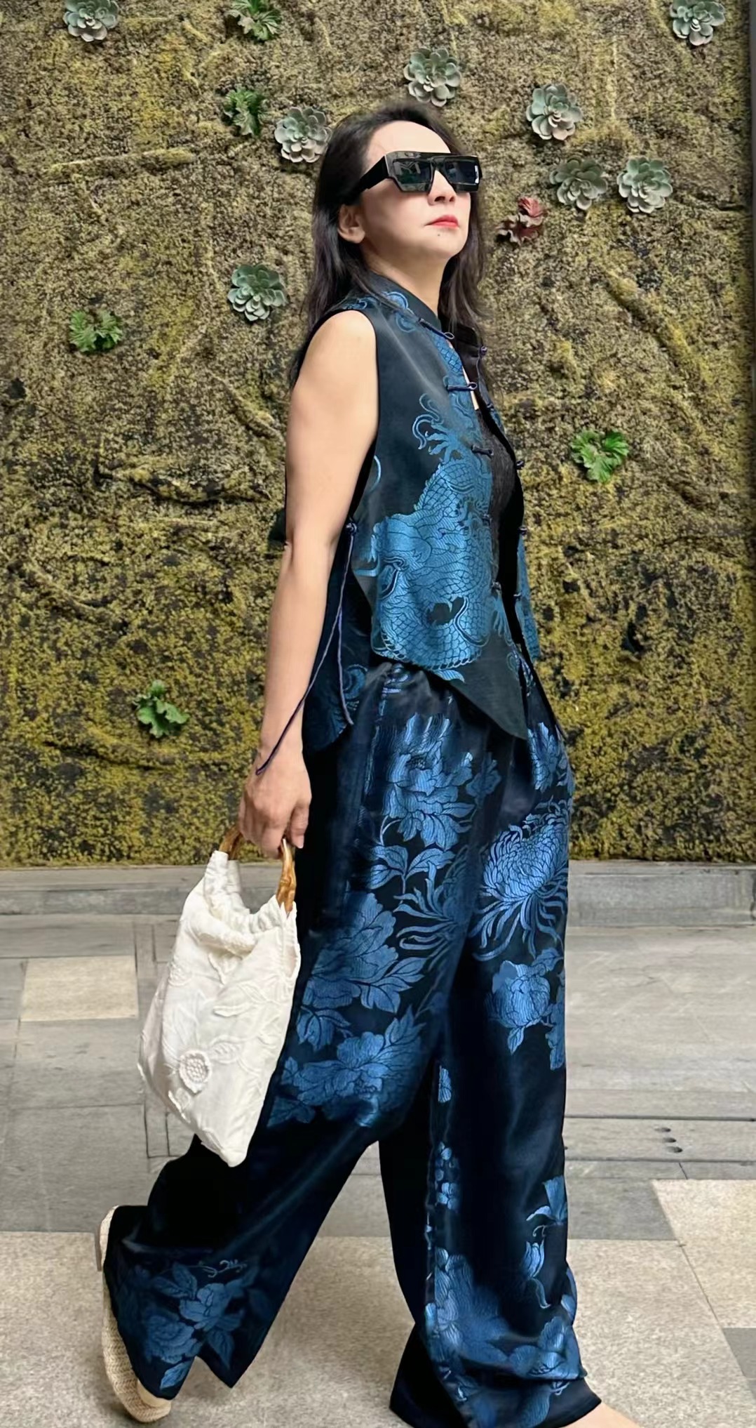 羽茜-赏心悦目-原创新中式设计老软缎复古百搭时尚阔腿裤专拍链接