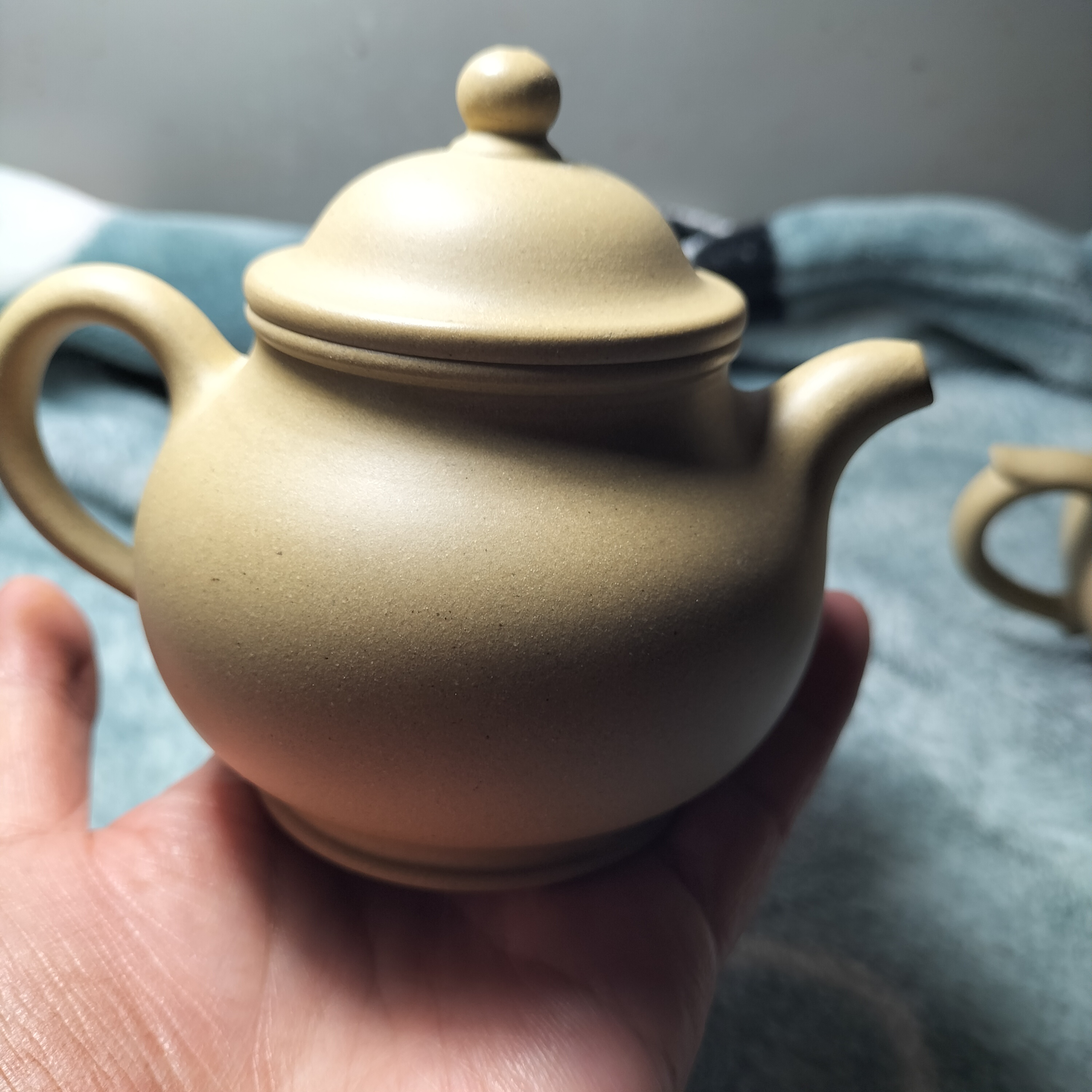 普绿，纯手工壶潘壶，200cc半手制作梨形茶具小容量泡茶壶水壶泥壶
