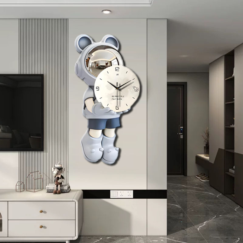 ZB169宇航员钟表挂钟客厅家用画现代卡通创意钟表儿童房时钟捡漏2