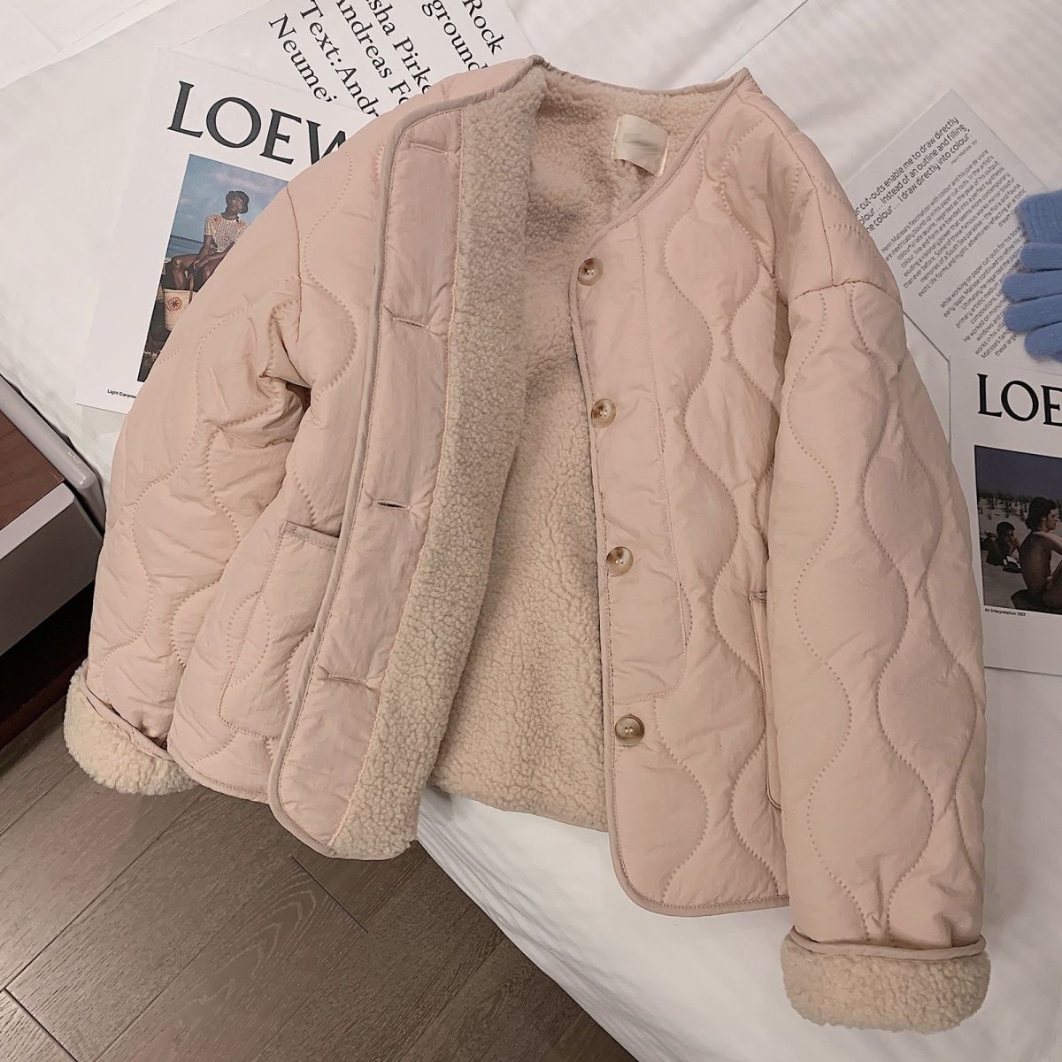 粉色羊羔绒羽绒服女2023年冬季新款韩版加厚圆领羊羔毛外套棉服棉