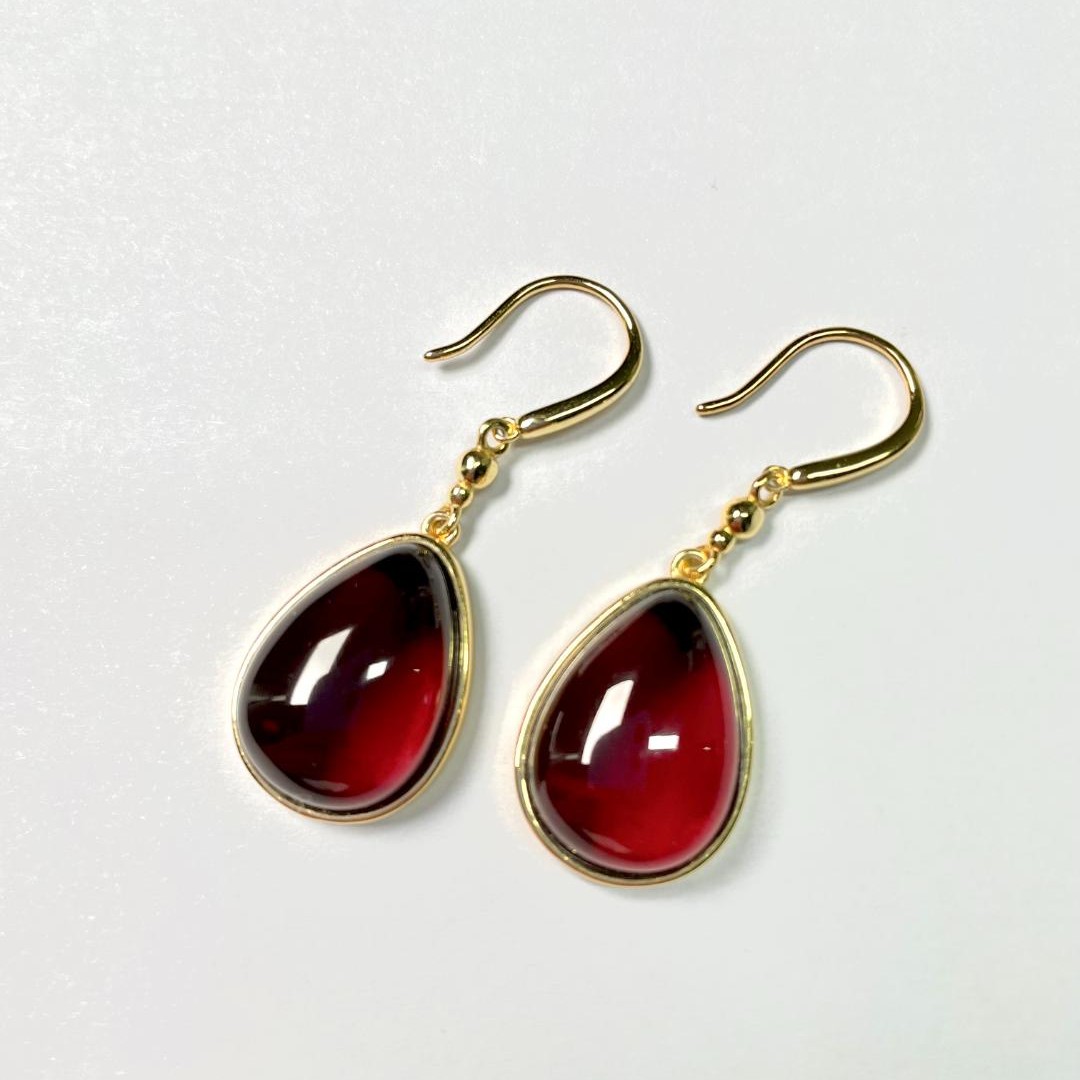 【宝宜臻品】银镶天然净水血珀耳环（长宽高20*15*6.6）
