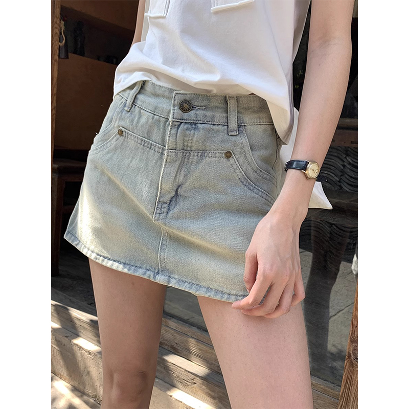 牛仔短裤女2024夏季薄款设计感浅色直筒裙裤高腰A字小个子热裤潮