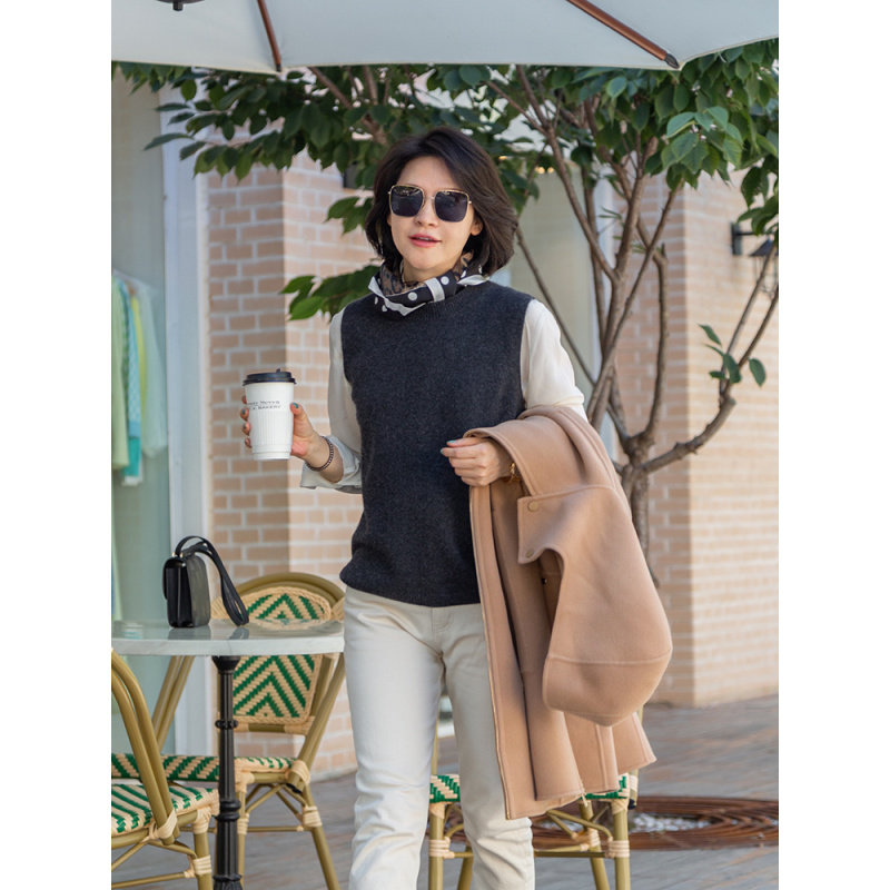 我是摩羯 深秋口碑款100康赛尼羊绒好搭高级色圆领套头马甲针织