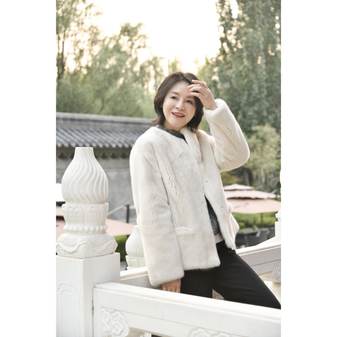 我是摩羯 小暖炉 时尚轻盈水diao冬日双色毛呢外套小香风