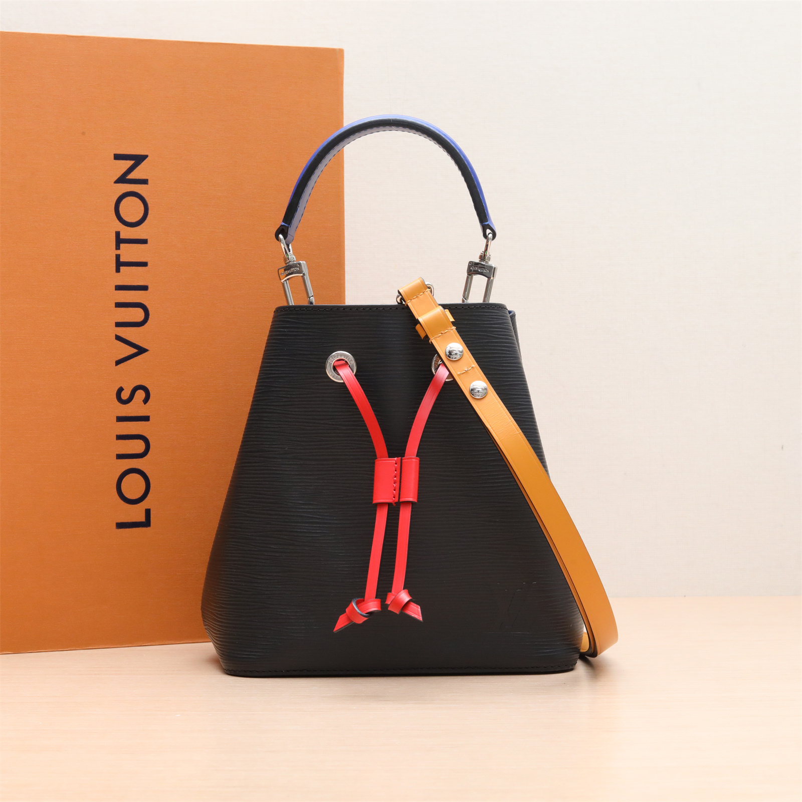 99新 LouisVuitton/路易威登 水桶包 BB 单肩包 P224933603
