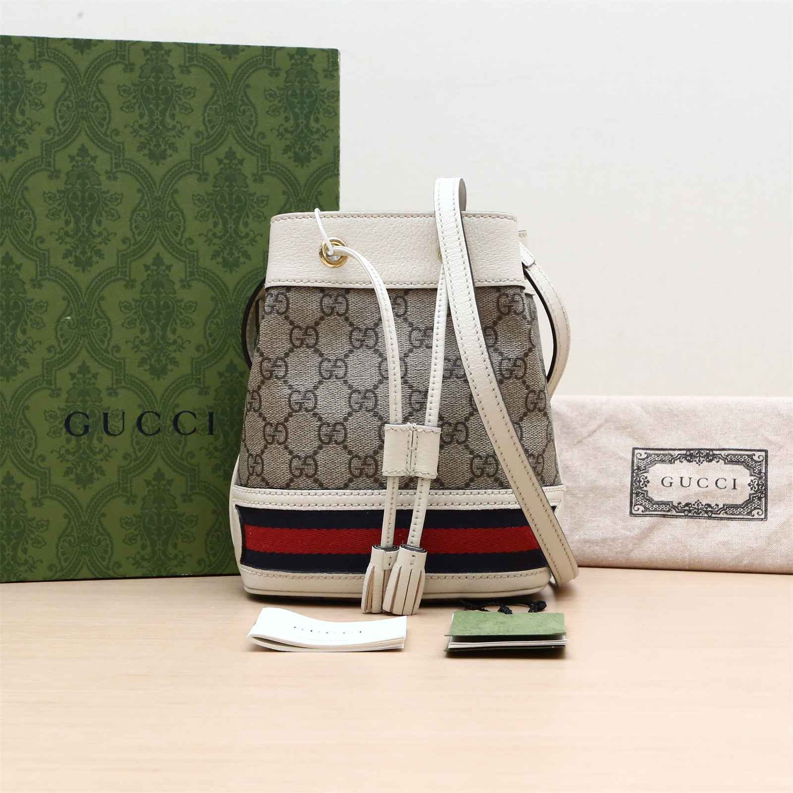 99新 GUCCI/古驰 抽绳水桶包 20.5 单肩包 P214663732