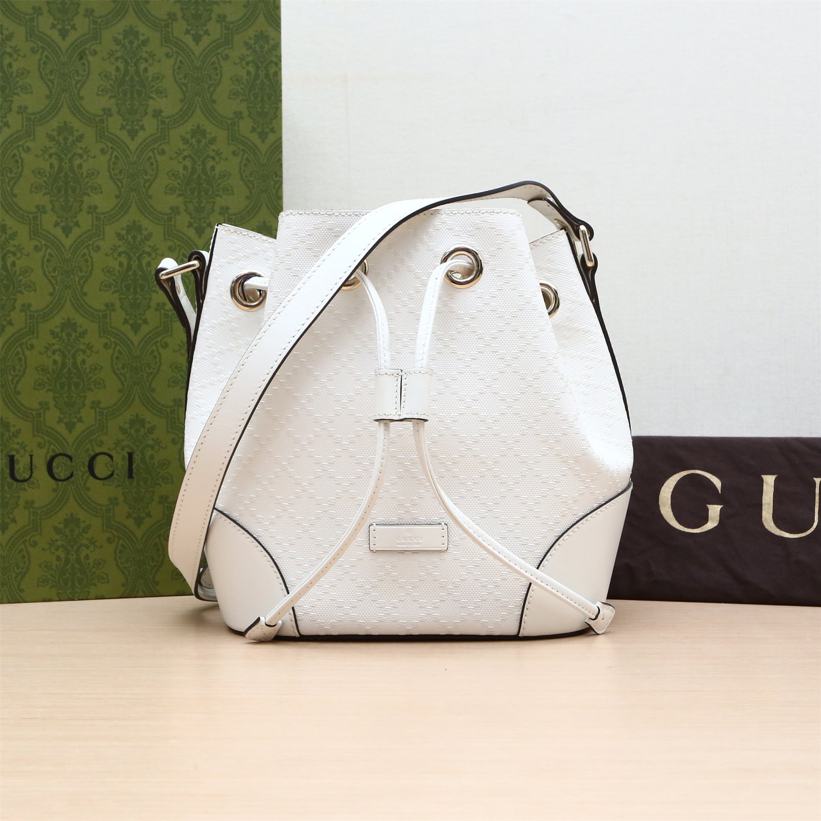 95新 GUCCI/古驰 GUCCI抽绳 水桶包 单肩包 P234757597