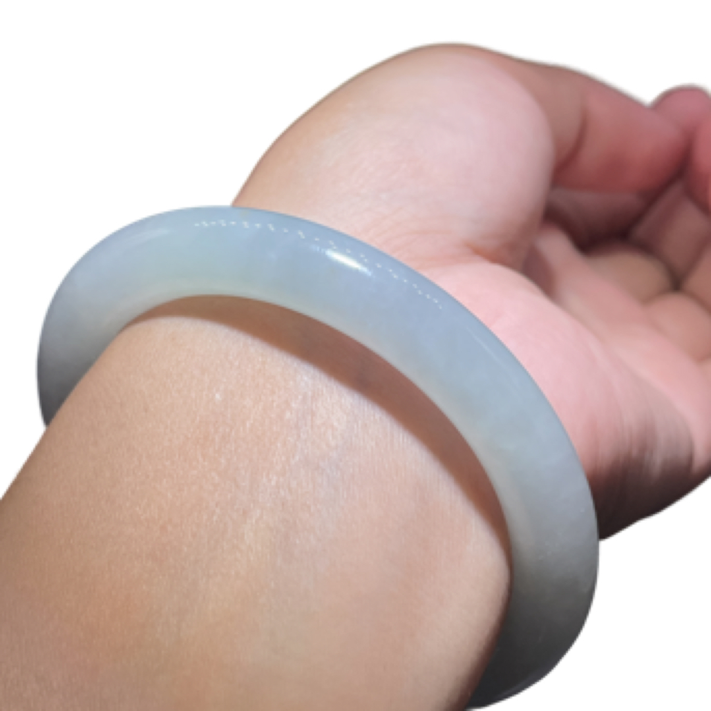 缅甸翡翠手镯 圈口53.7