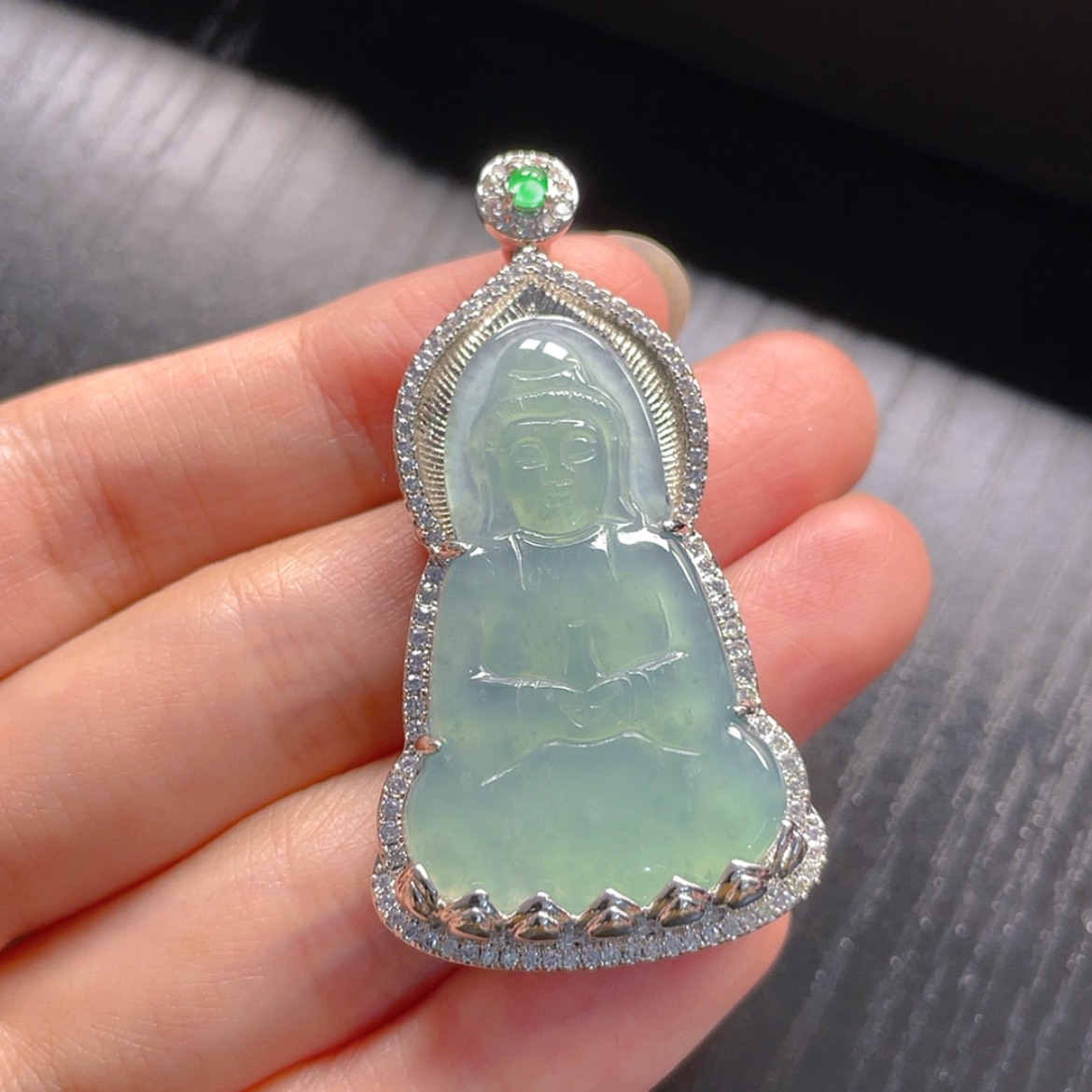【闪购商品】翡翠颈饰未镶嵌