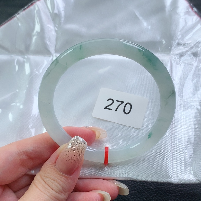 【闪购商品】翡翠手镯（圆镯）未镶嵌