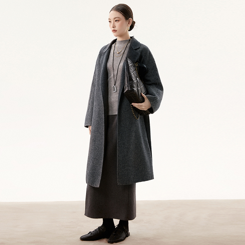 44DK1E0020含羊毛蝙蝠袖双面尼毛呢外套大衣女2024冬