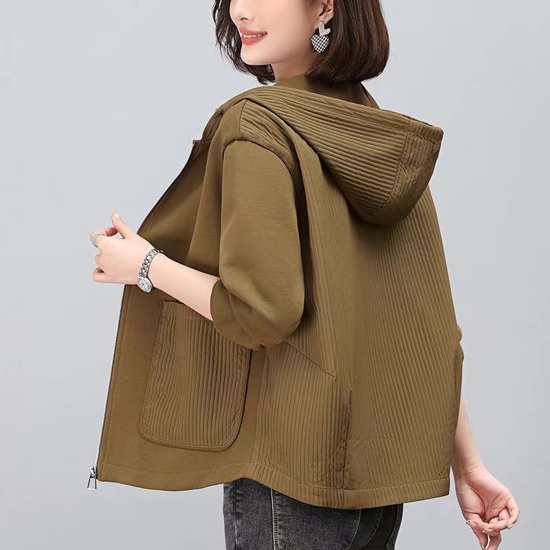 妈妈外套女春秋2024年新款时尚宽松大码中年短款连帽休闲百搭上衣