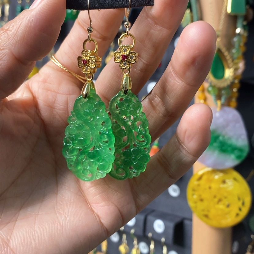 【闪购商品】翡翠耳饰未镶嵌380