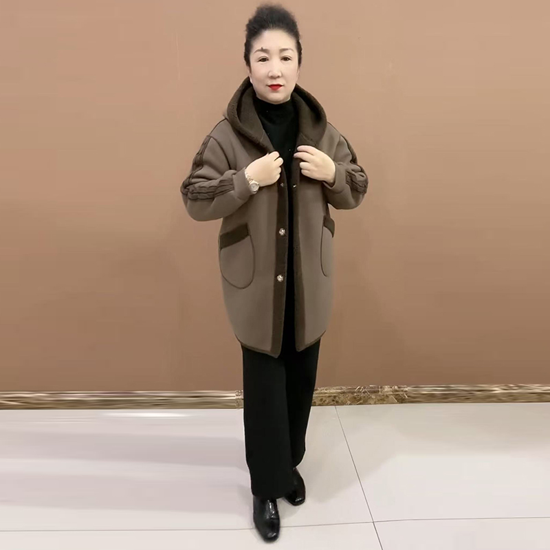 双面绒大衣女加厚保暖时尚妈妈中长款外套加大码遮肚子连帽开衫女