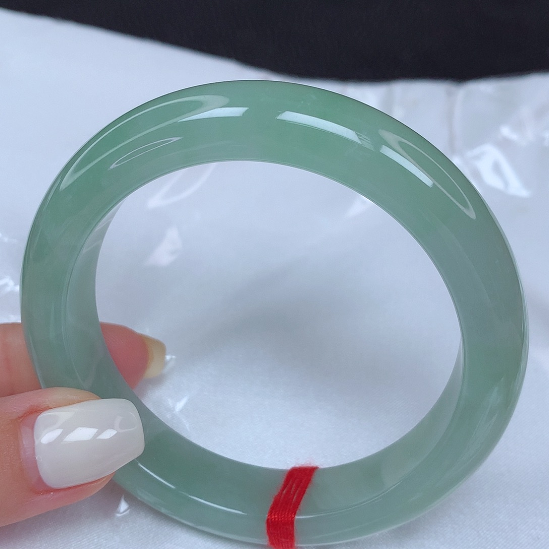 【闪购商品】翡翠手镯未镶嵌56。 57