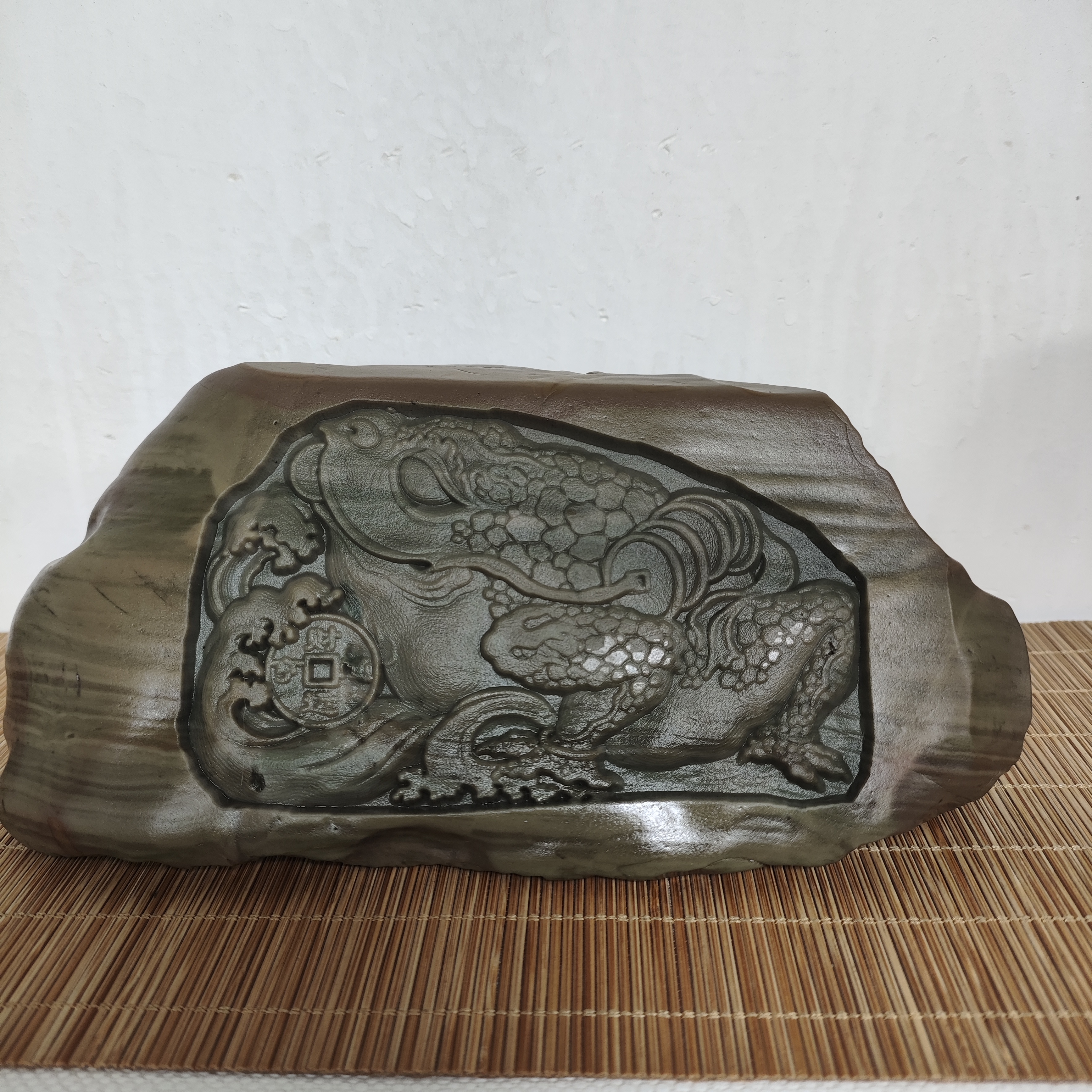 新疆戈壁泥石雕刻摆件尺寸19*9*9cm