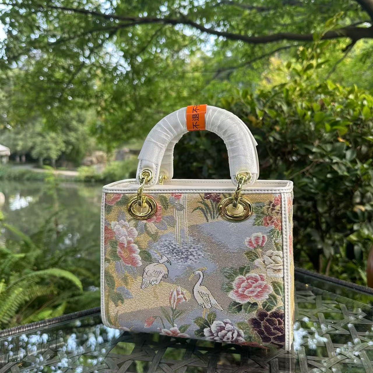 西阵织唐锦包包戴妃包凯莉包 乱拍默认发一对耳环