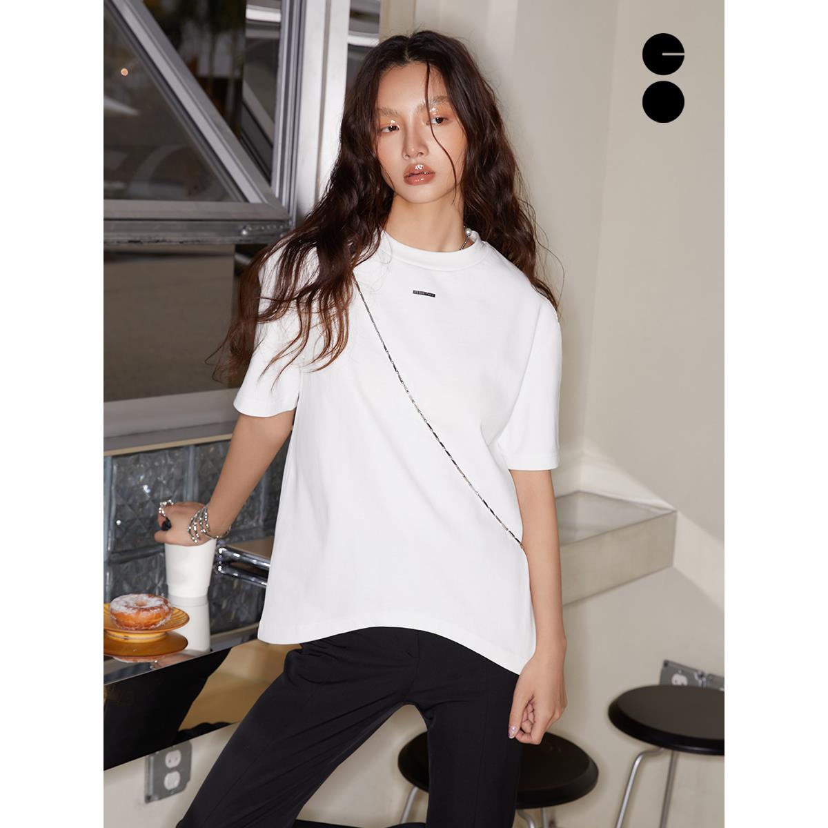 【白鹿同款】 春夏经典时尚基础弧形下摆宽松印花运动短袖T恤黑白