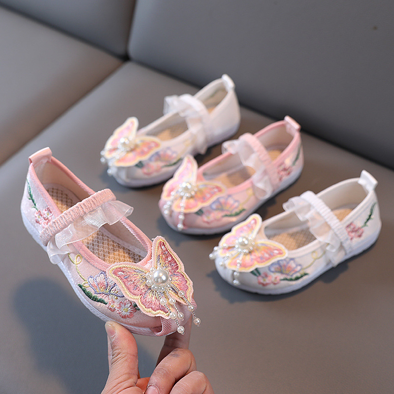 中国风女孩汉服鞋绣花鞋子儿童老北京布鞋复古透气软底马面裙鞋子