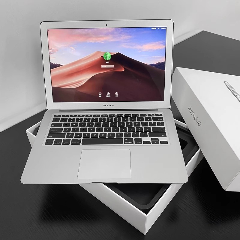 95新 Apple/苹果 MacBookAir刀锋款时尚学习商务办公便携款笔记本