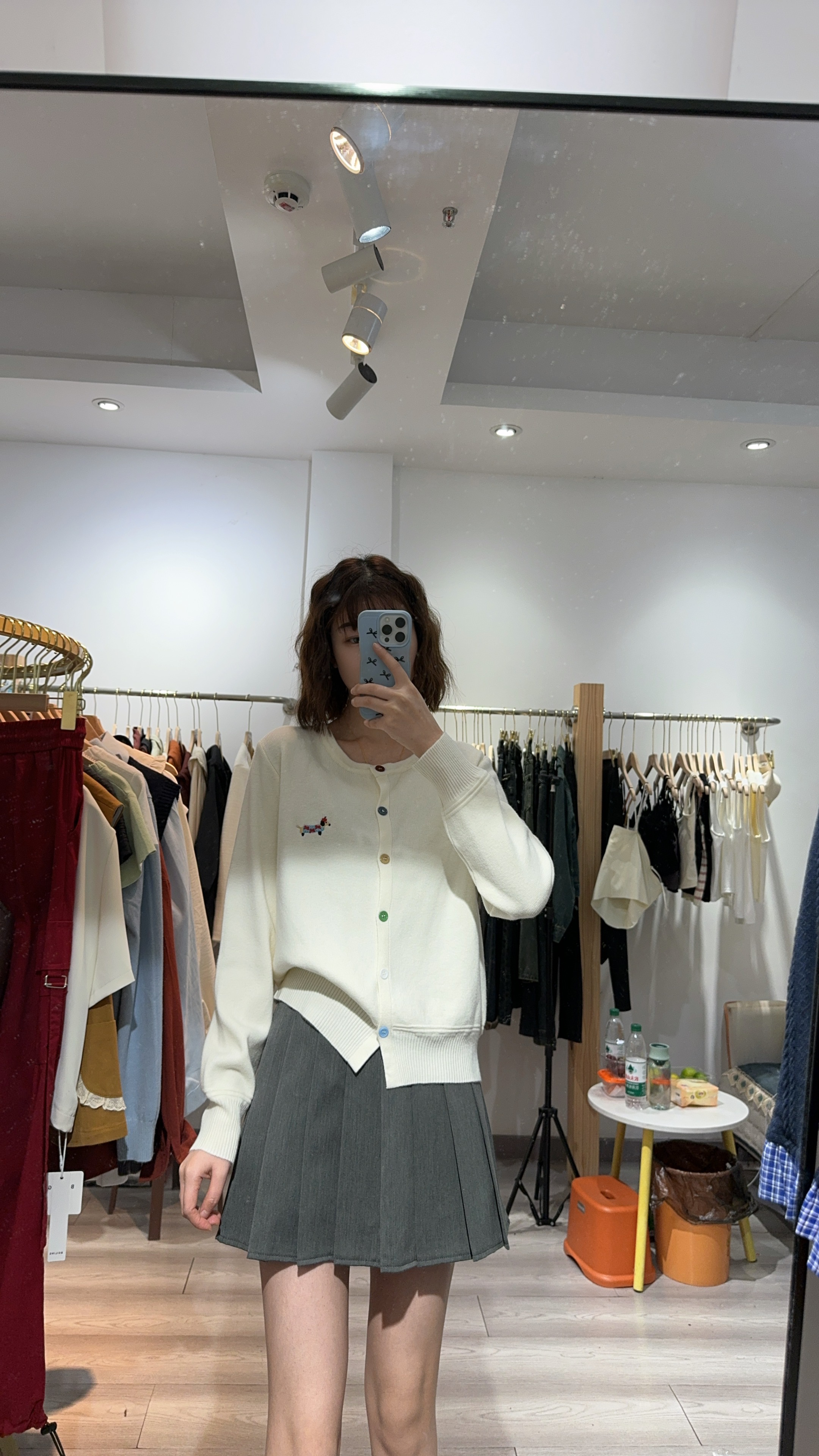 实体店新款设计感宽女上衣改价专用