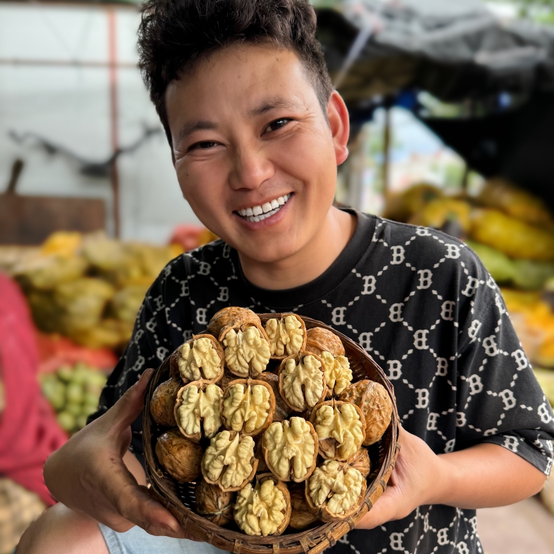 【顺丰速运】新鲜湿核桃大凉山纯手工去青皮鲜脆香3斤5斤应季坚果